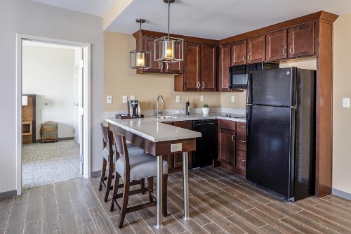 Hotel Madison & Shenandoah Conference Ctr. image 10